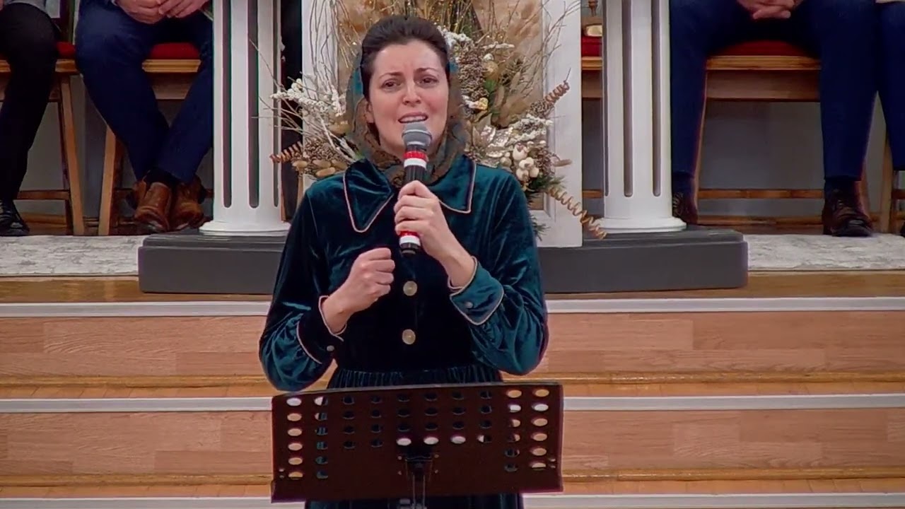 ALEXANDRA REMEȚAN  *Veni-va vremea aceea când vom pleca acasă*