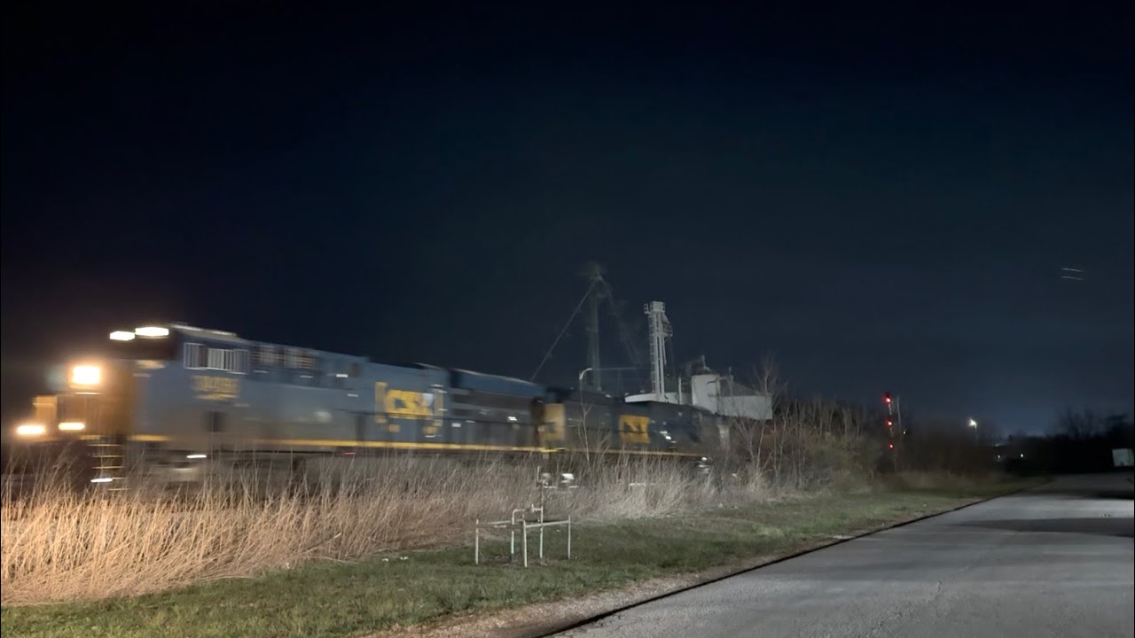 CSX 3436 leads M575 south at Bowling Green, KY