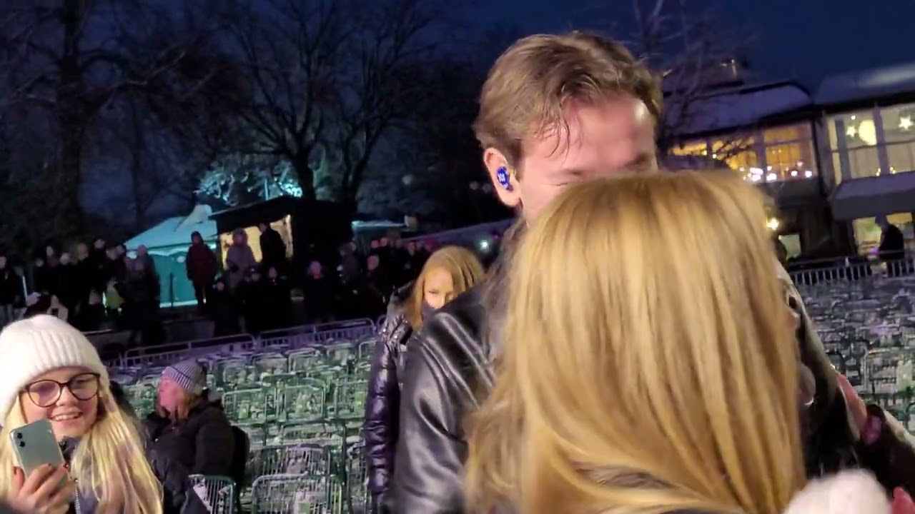 Marcus & Martinus - Jag såg mamma kyssa tomten - Martinus up close 3. December 2024