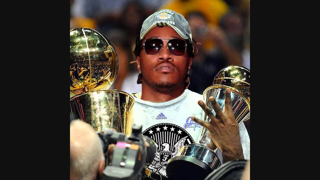 Travis Scott Gets Upset at Meme Showing Him Bowing to Future Vandross.