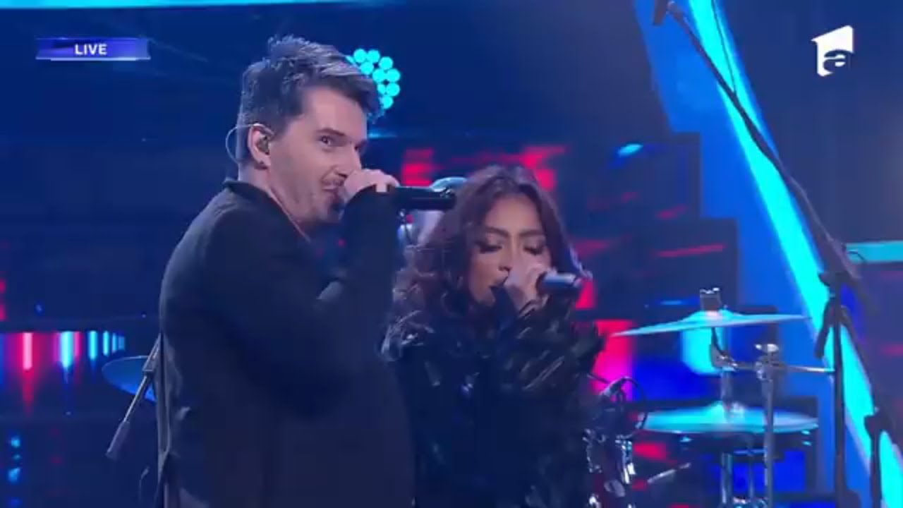 Jukebox & Bella Santiago - Famous Movie Soundtracks Medley | Live