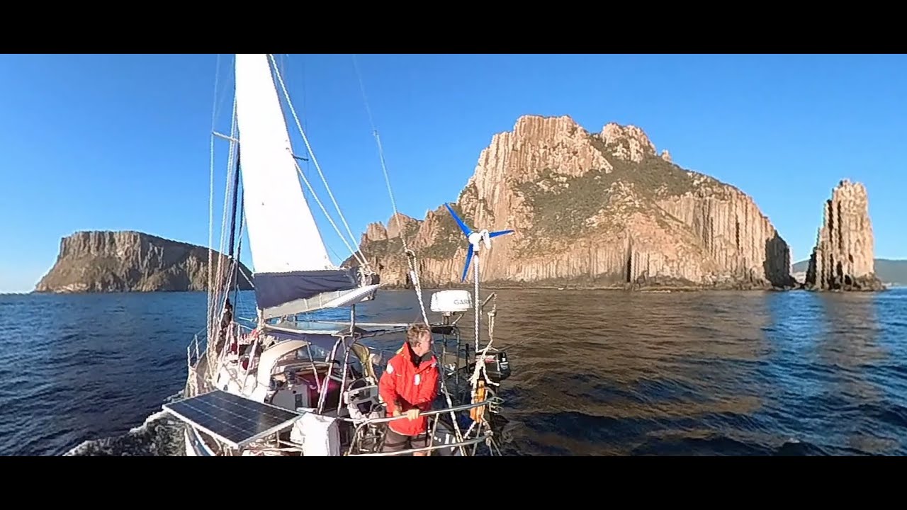 Sailing east coast of Tasmania/Lutruwita