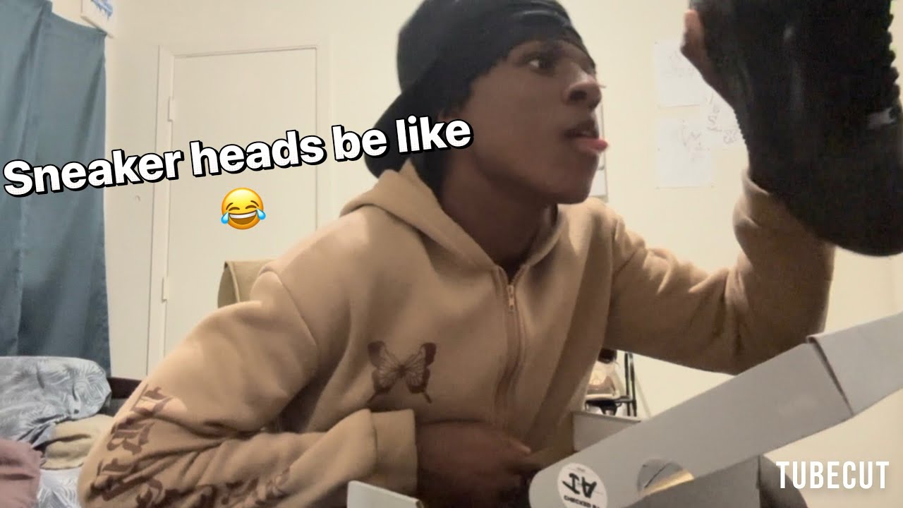 Sneaker ￼heads be like ￼