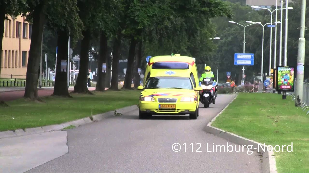 (SPECIAL) Emergency transport! Spoedtransport E.M.S Ambulance naar UMC radboud