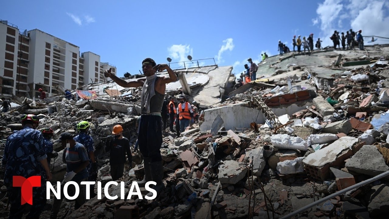 El olor a descomposici&oacute;n y la rabia marcan La Guaira a una semana del terremoto | Noticias Telemundo