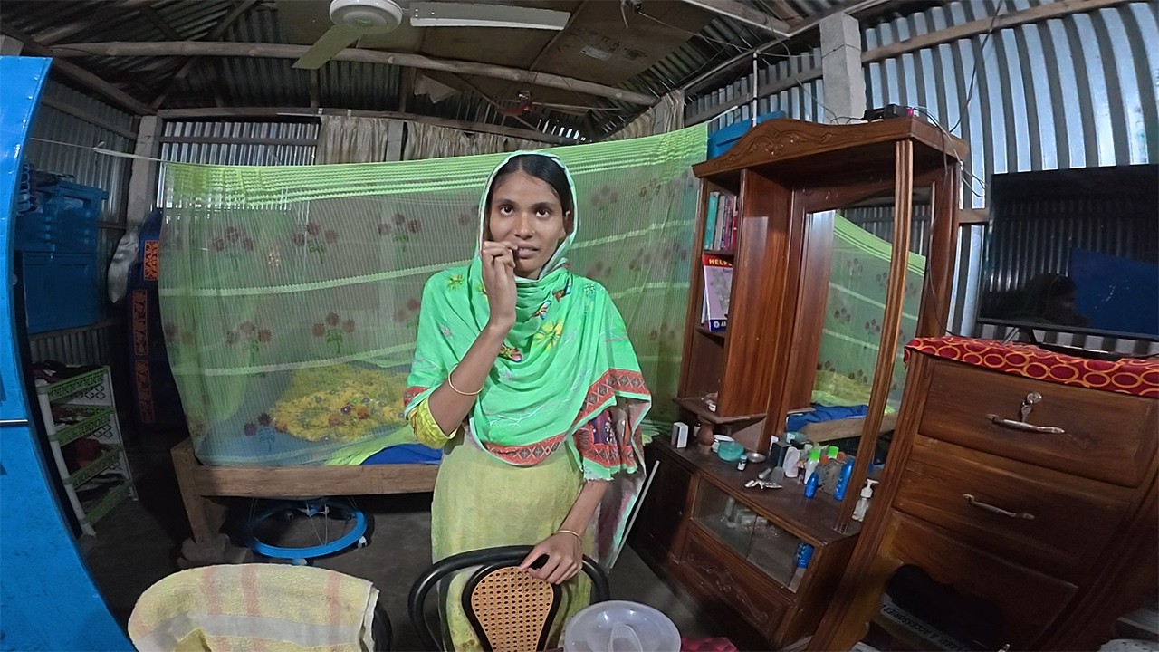 রাতের বেলা নাজমিন কে অনুমতি দিলাম । Lr Agro