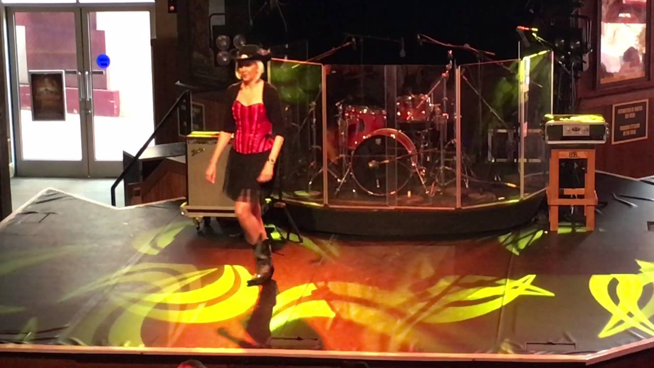 HIPPIE Line Dance / Marijana - Billy Bob's 08/05/2016