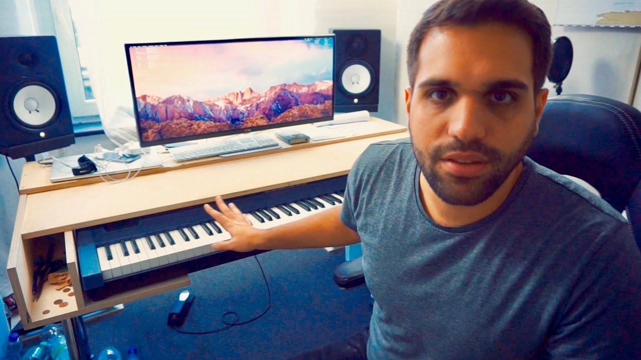 DIY RECORDING STUDIO DESK WITH MOVABLE KEYBOARD COVER