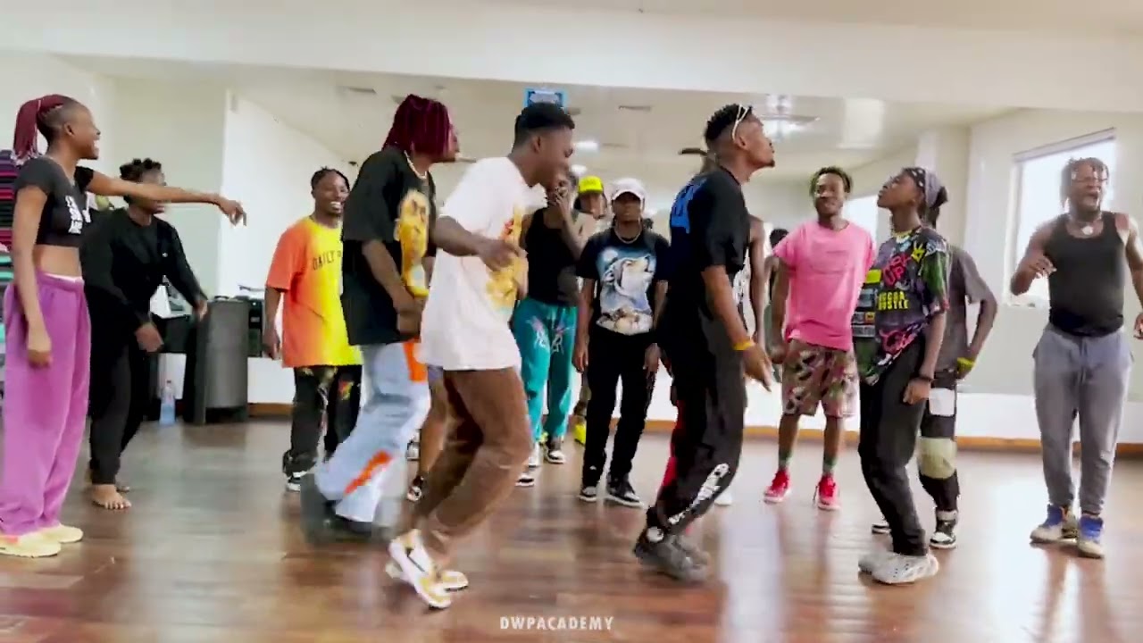 TENI- Little (Love I Love) official viral video by DWPACADEMY