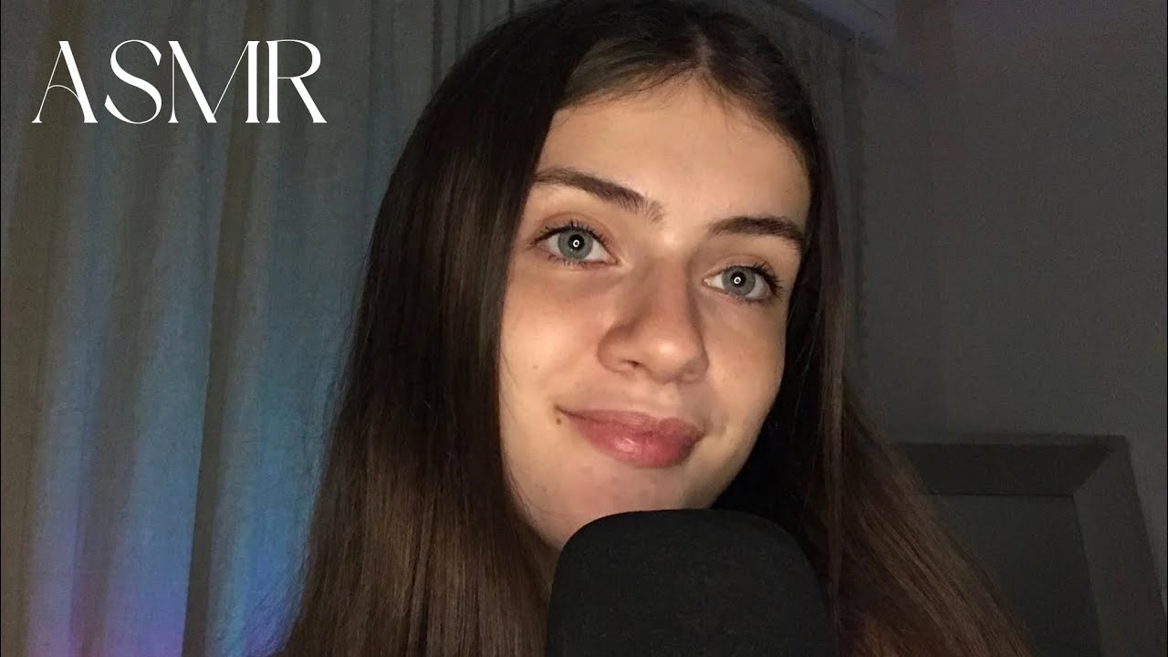 ASMR/ Lecture chuchotée près du micro 🎙 ( versets de la bible sur le pardon) 🤍