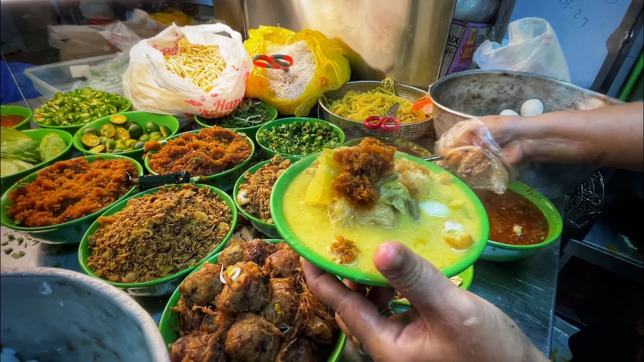 FAMOUS QUEENSTOWN LONTONG REOPENS AT NEW MARGARET DRIVE HAWKER CENTRE