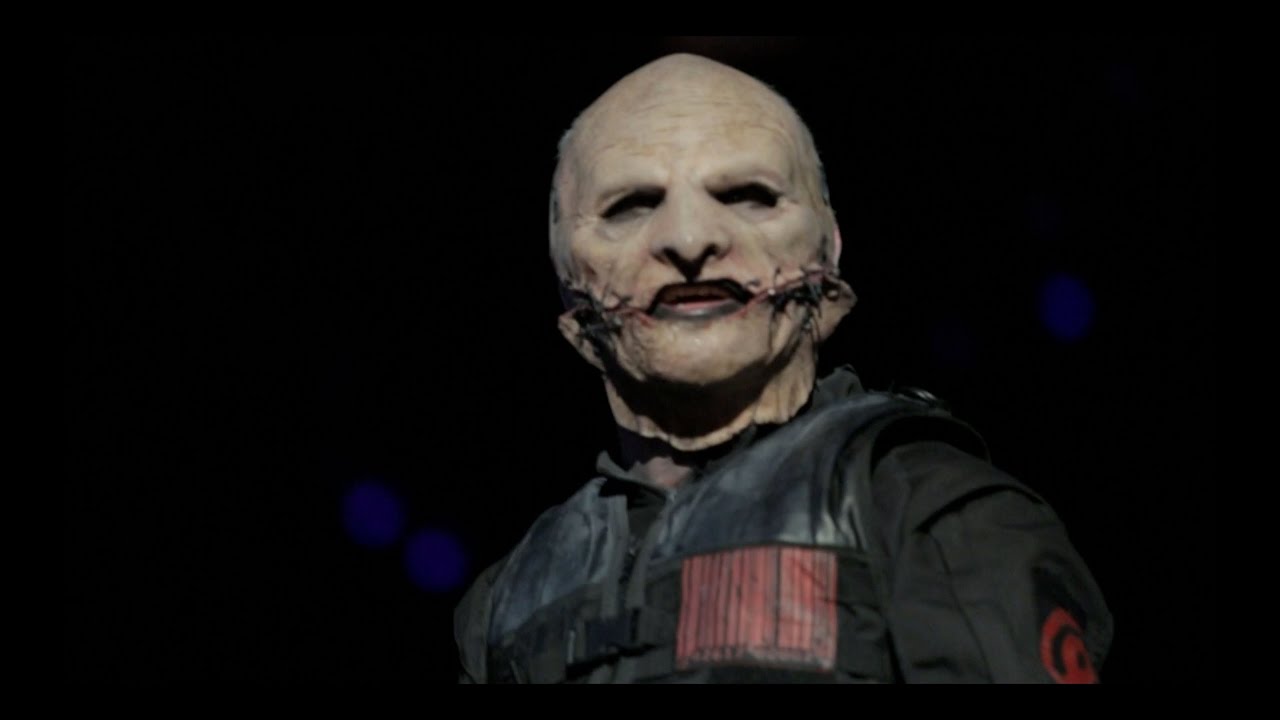 Slipknot - Shark Fishing, Giraffe Feeding and Australia | Soundwave 2015 | Metal Hammer