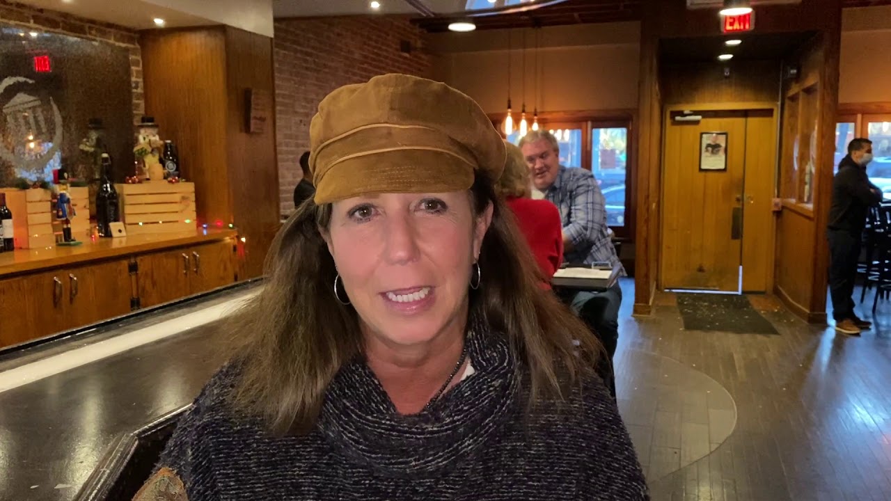 Rambling Realtor Downtown FXBG Christmas & Capital Ale