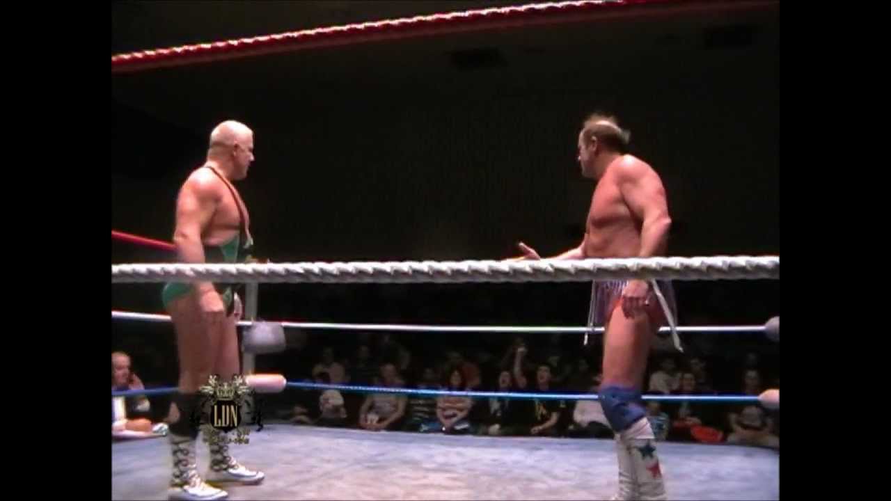 LDN London Eye 48 - Fit Finlay vs. Mal Sanders