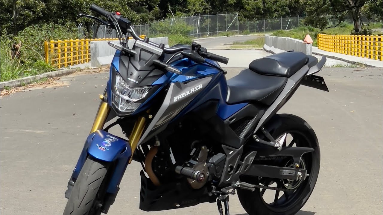 ¡Así mantengo mi CB300F lista para la acción! 🏍️💨