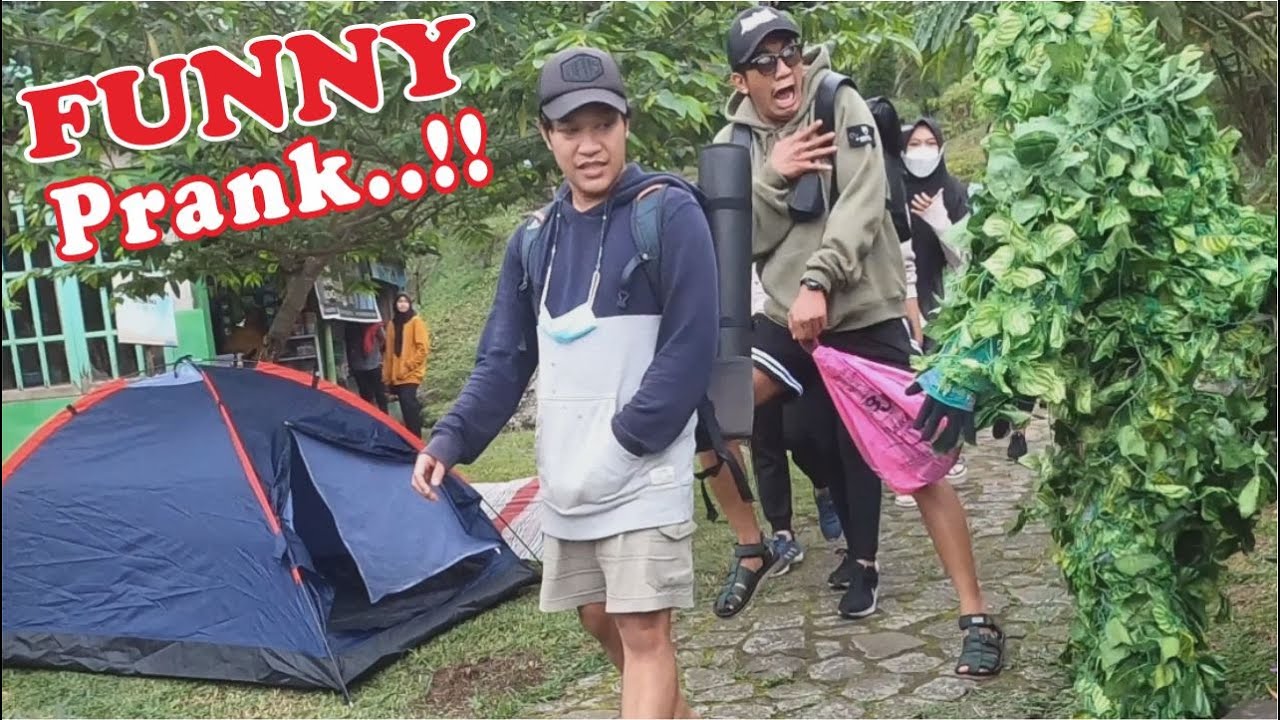 Best celebration..!! Temannya tertawa puas || Bushman prank di Curug Jenggala
