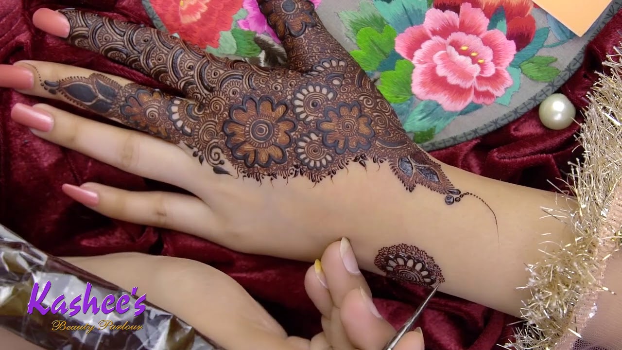 Kashee's Signature Mehndi