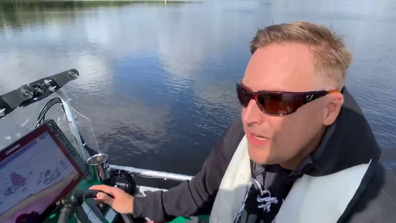 🔴 2h LIVE. Esittelyssä Lowrance HDSLive 16 täsmävertikaalissa