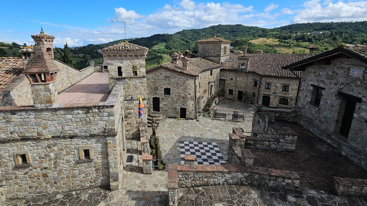 ... a t'al dég mé: la Casa del Tibet a Votigno di Canossa (Appennino Reggiano)