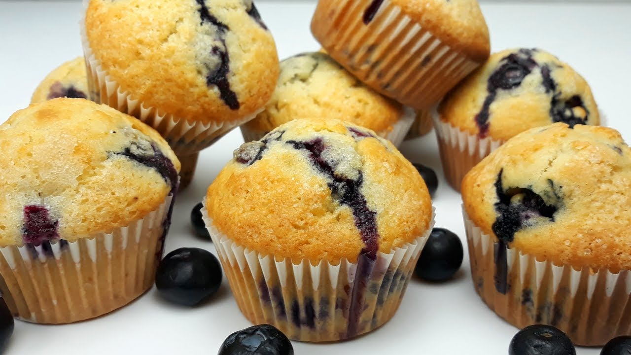 Blueberry Muffins | Quick And Easy Blueberry Muffin Recipe