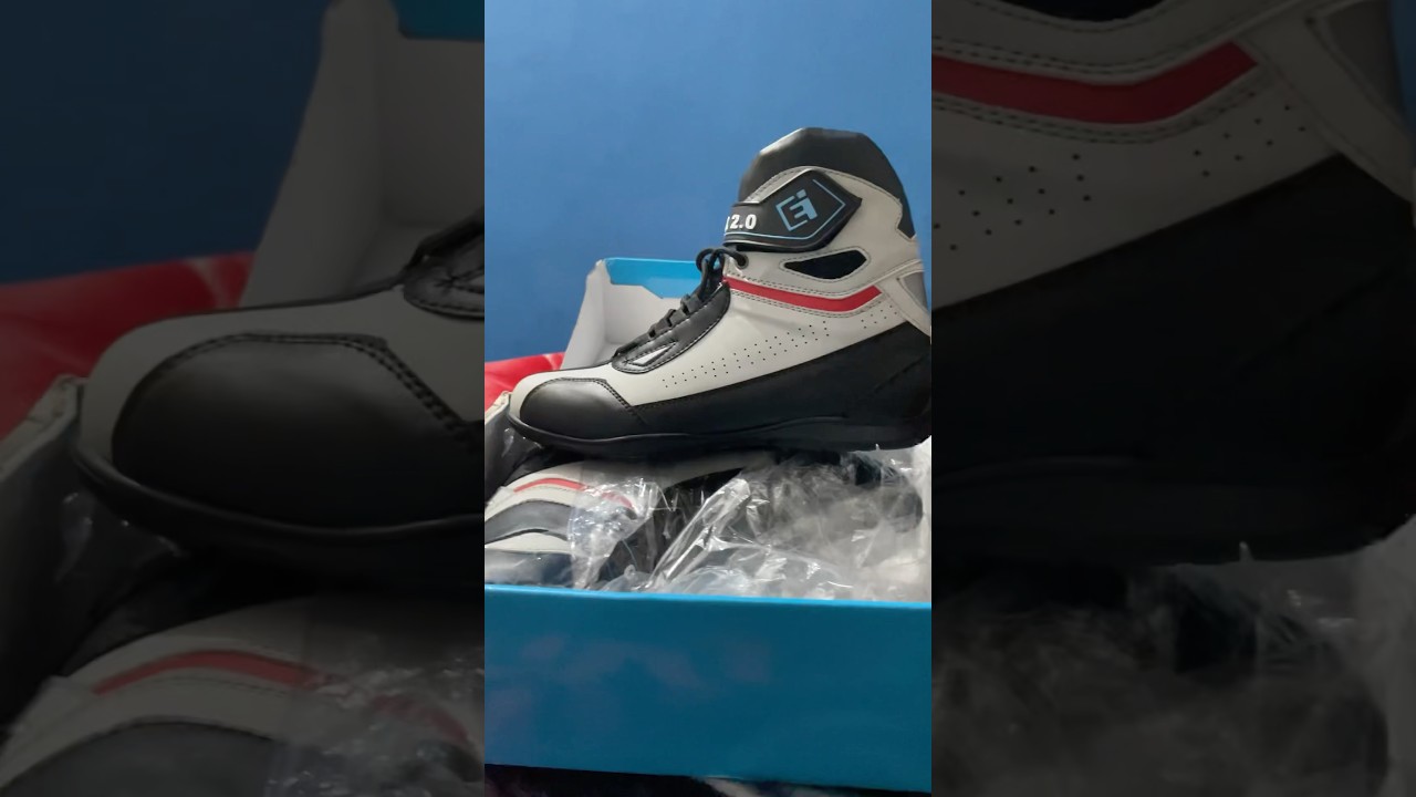 New ego Italy riding shoes 😍 #motovlog #automobile #rider #ridingshoes #explore