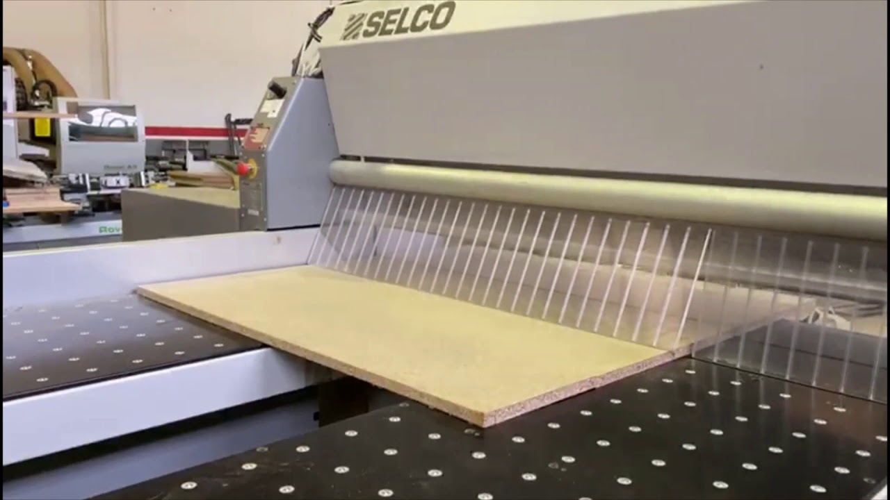 METALLNORD Seccionadora BIESSE modelo SELCO EB70L Ocasion