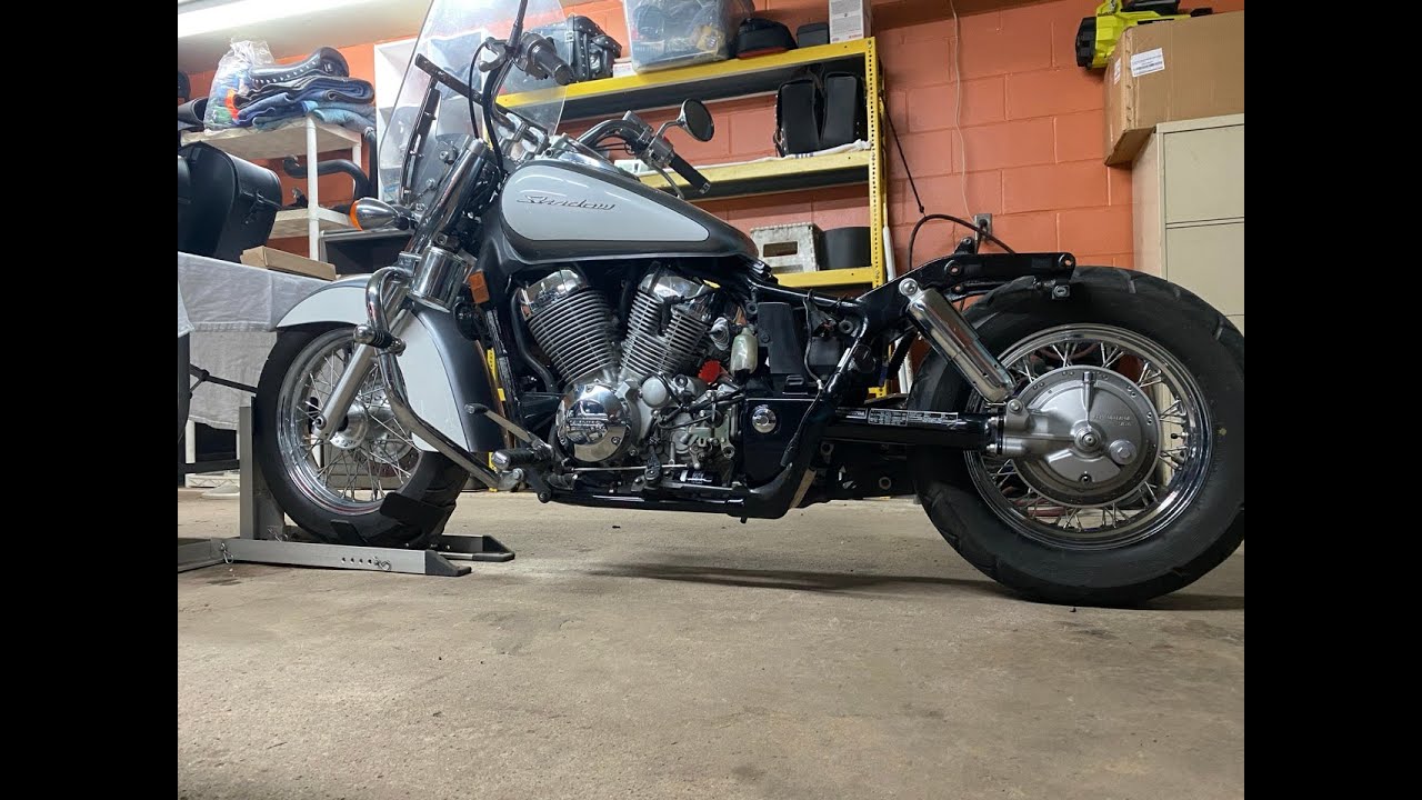 2014 Honda Shadow Aero VT750: Rear Tire Removal and Installation