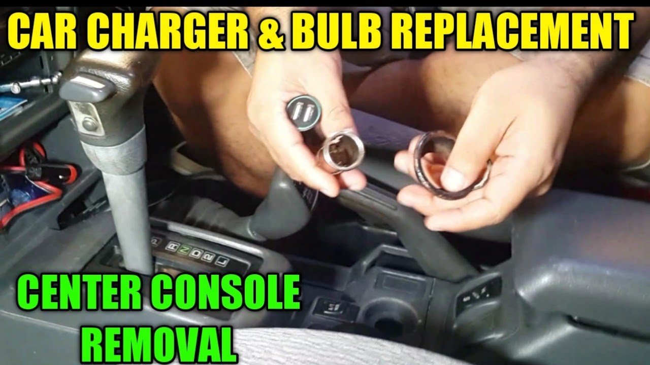 HOW TO REMOVE PAJERO 4M40 CENTER CONSOLE | CAR CHARGER + BULB REPLACEMENT