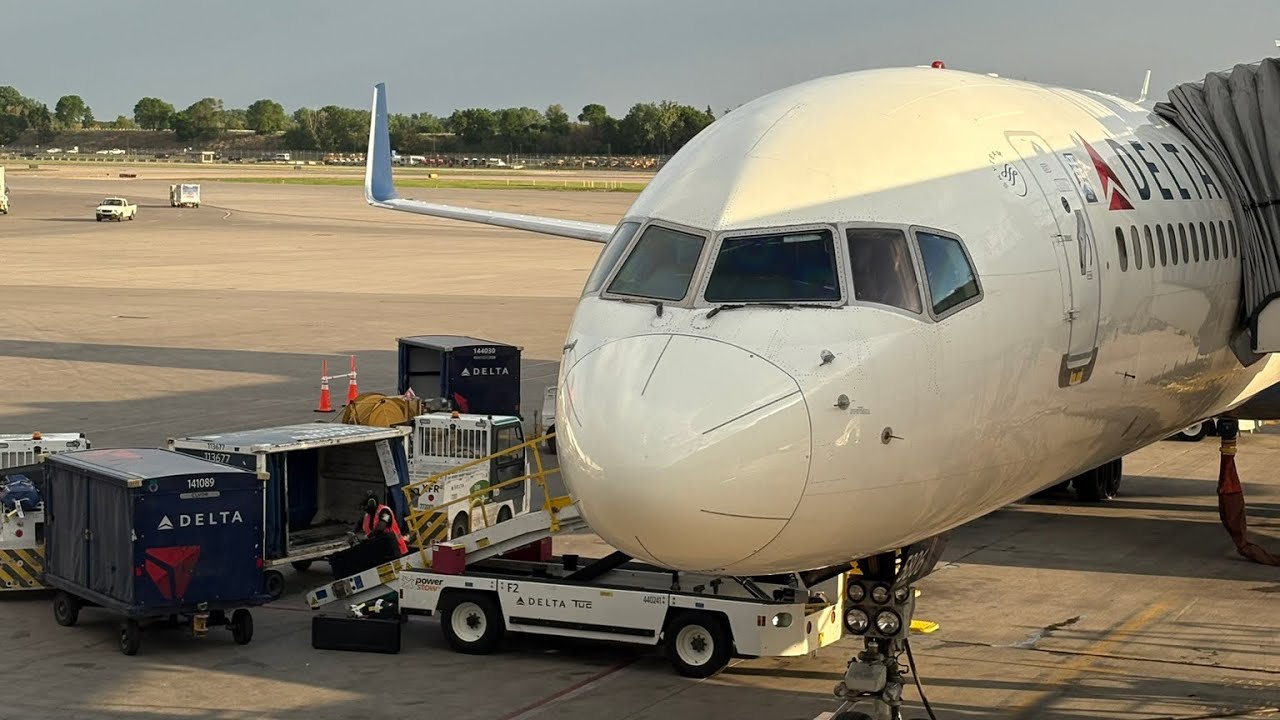 TAKEOFF 757 MSP-MCO | Sunset
