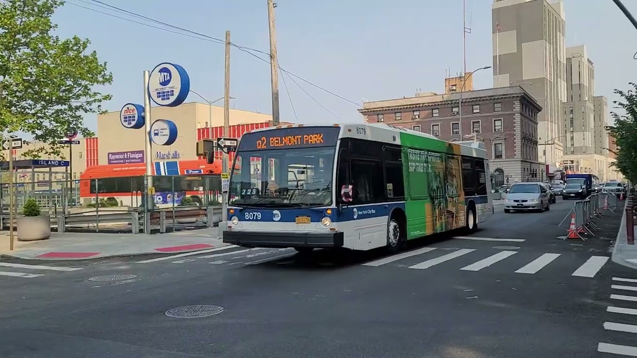「MTA/NICE」n1, n6X, Q2, and Q17 buses departing 168th St Terminal