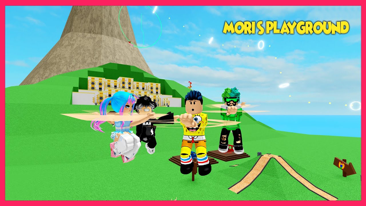 KOMİK OYUN PARKINDA HELİKOPTER GİBİ UÇTUK !!! | ROBLOX MORI ' S PLAYGROUND