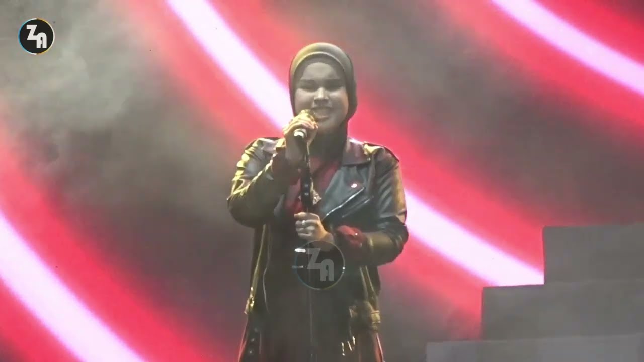 Putri Ariani - Aku Tak Kan Bersuara (Nike Ardilla cover) - Live At Synchronize Fest 2024