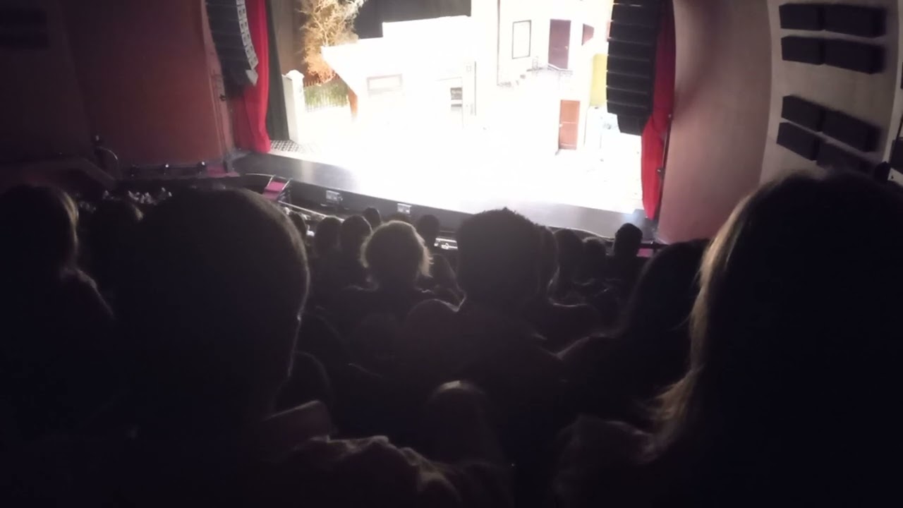 Teatro en Buenos Aires, Argentina.  obra Casados con hijos