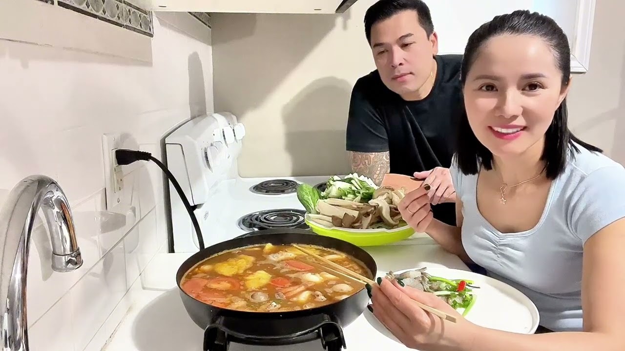 XinMời CảNhà Ăn Lễ Giáng Sinh LẨU MỰC NANG, BẠCH TUỘC, TÔM Ạ