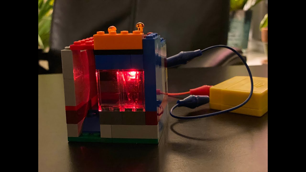 LEGO CLAW MACHINE