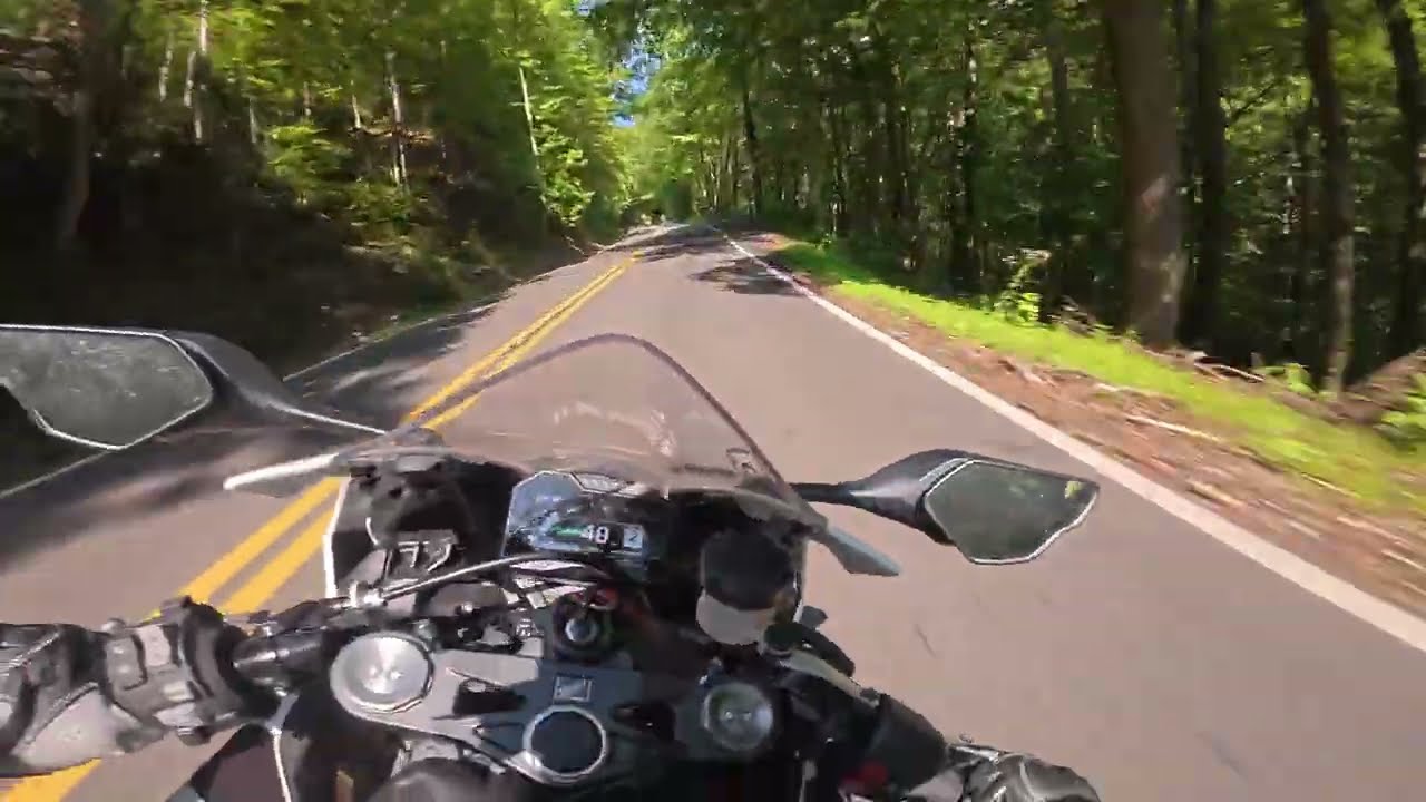 POV: HAVING FUN ON THE TAIL OF THE DRAGON. [4K] #tailofthedragon #beautifulviews