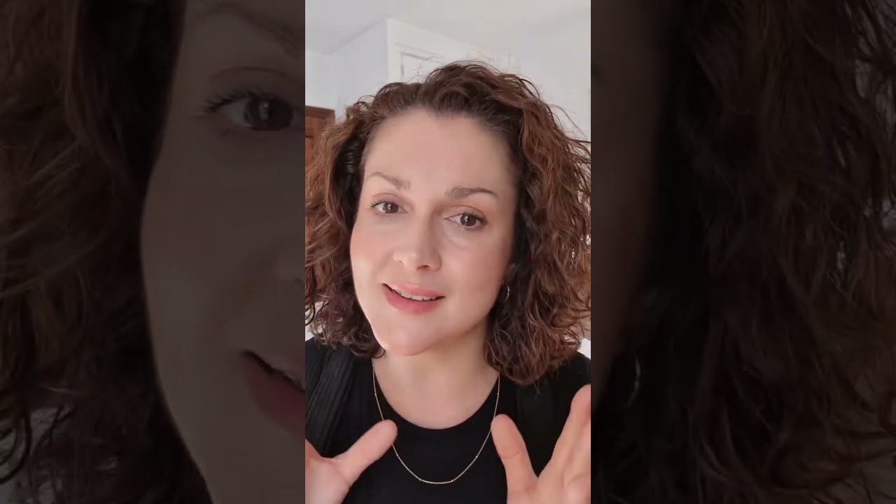 Una crema que contiene retinol y vitamina C