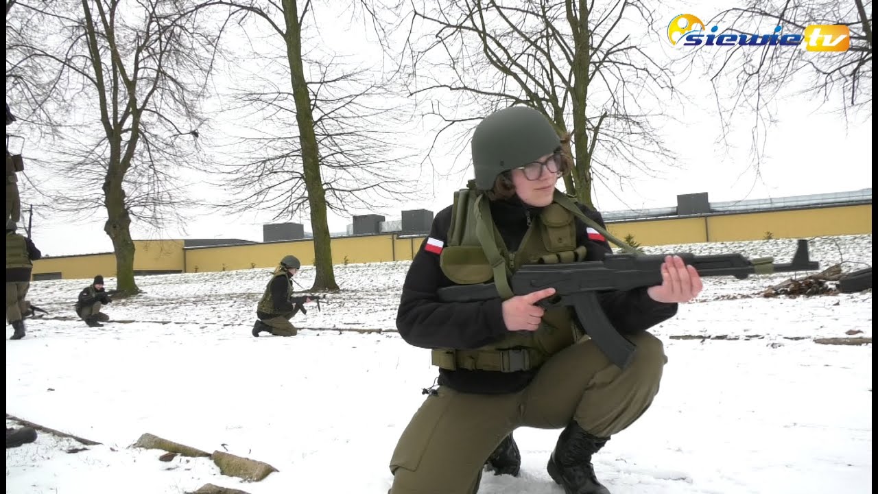 OPW, CZYLI KLASA MUNDUROWA LICEUM OGÓLNOKSZTAŁCĄCEGO W WARCIE - siewie.tv