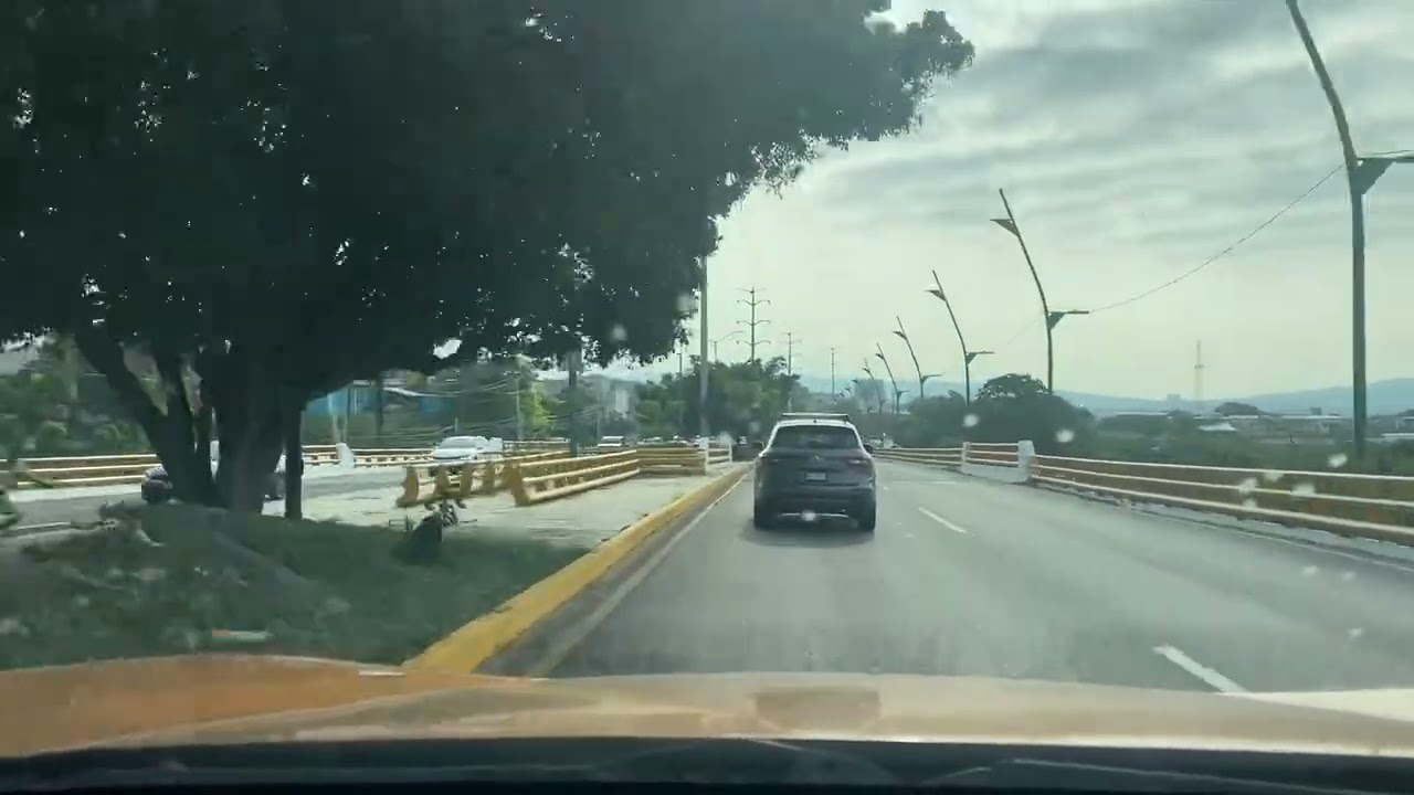 Pasando por La Torre Chiapas en Tuxtla Gutiérrez, Chiapas, Mexico.