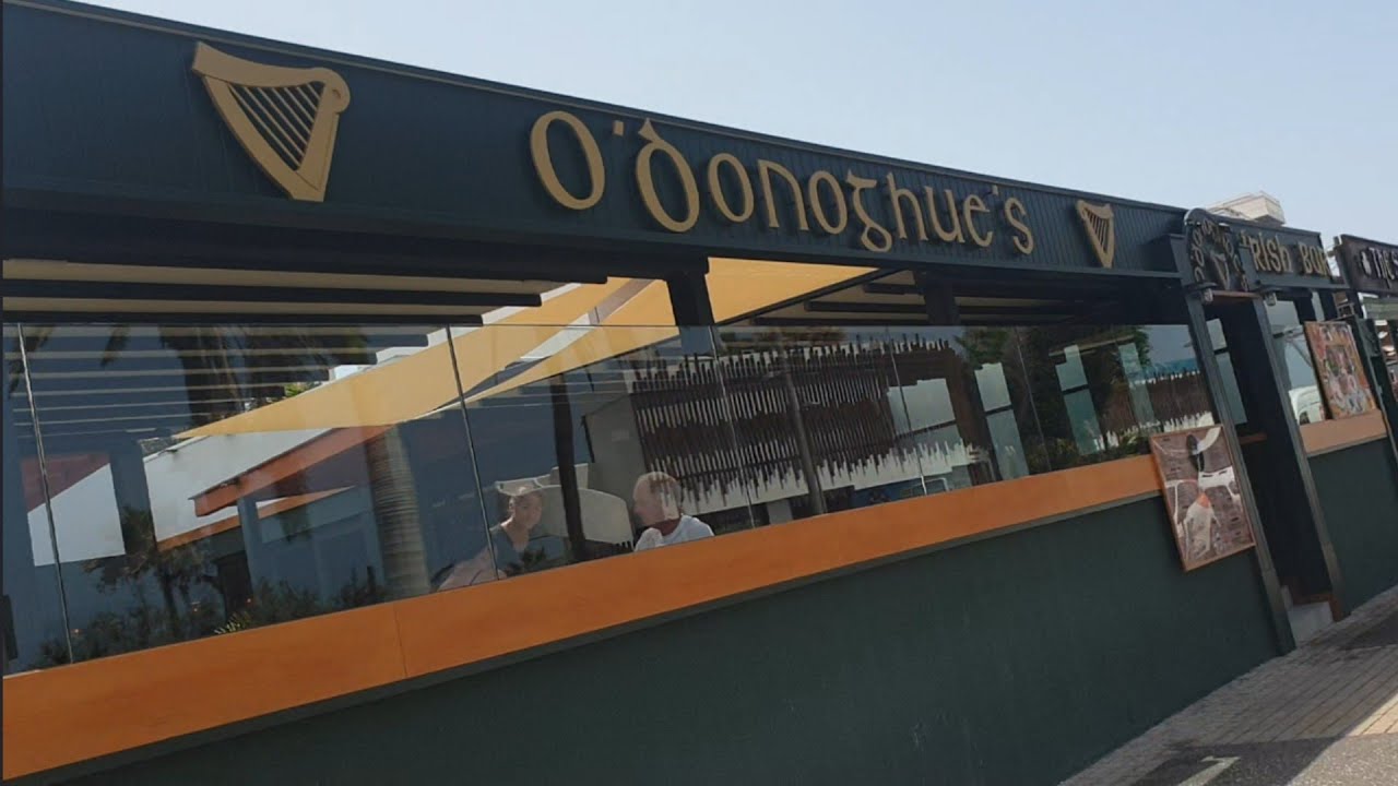 Tenerife Costa Adeje Plenty of Bars Restaurants around here