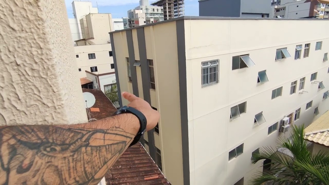 (VENDIDO) Opção de investimento! Apartamento 2 quartos e 1 vaga na Av. Praiana, Praia do morro