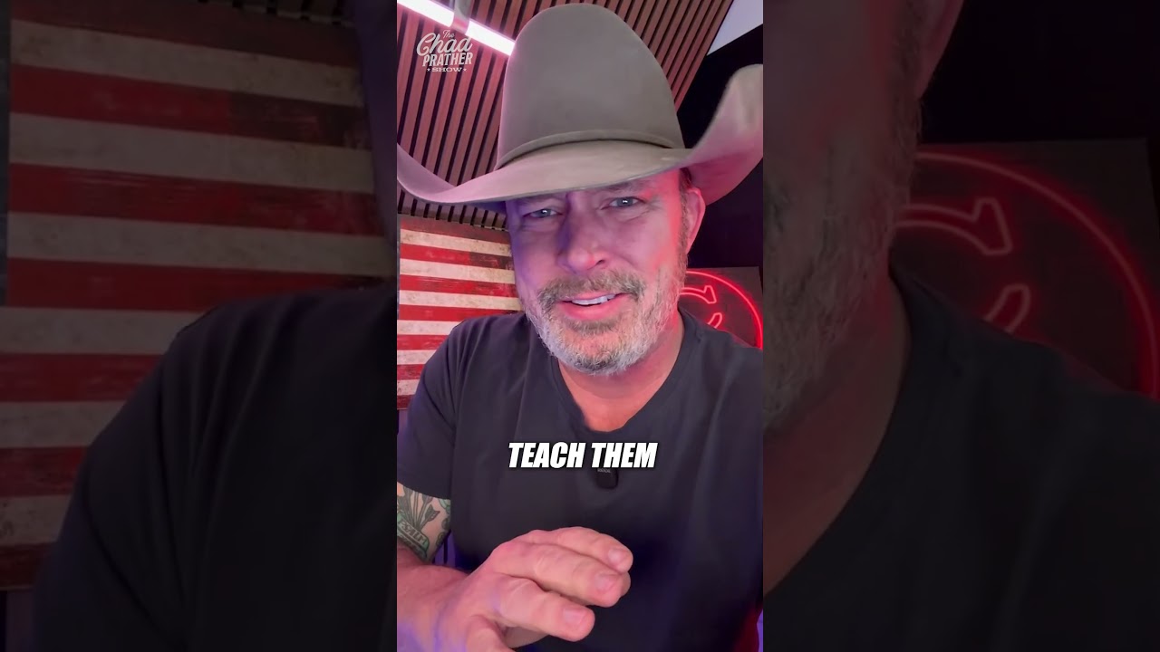 То, что они делают с этими детьми, &mdash; это жестокое обращение с детьми! Эти педагоги должны быть пр...
