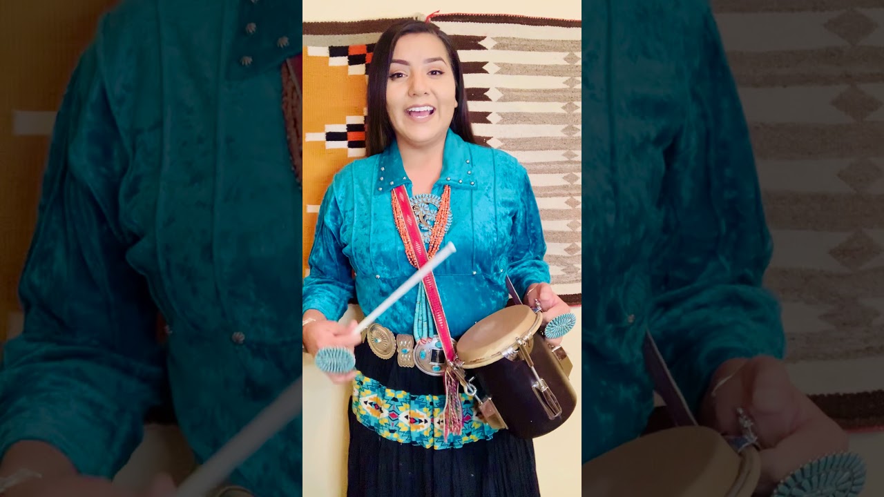 Who is talking to Grandma (Christmas song) -Talibah Begay