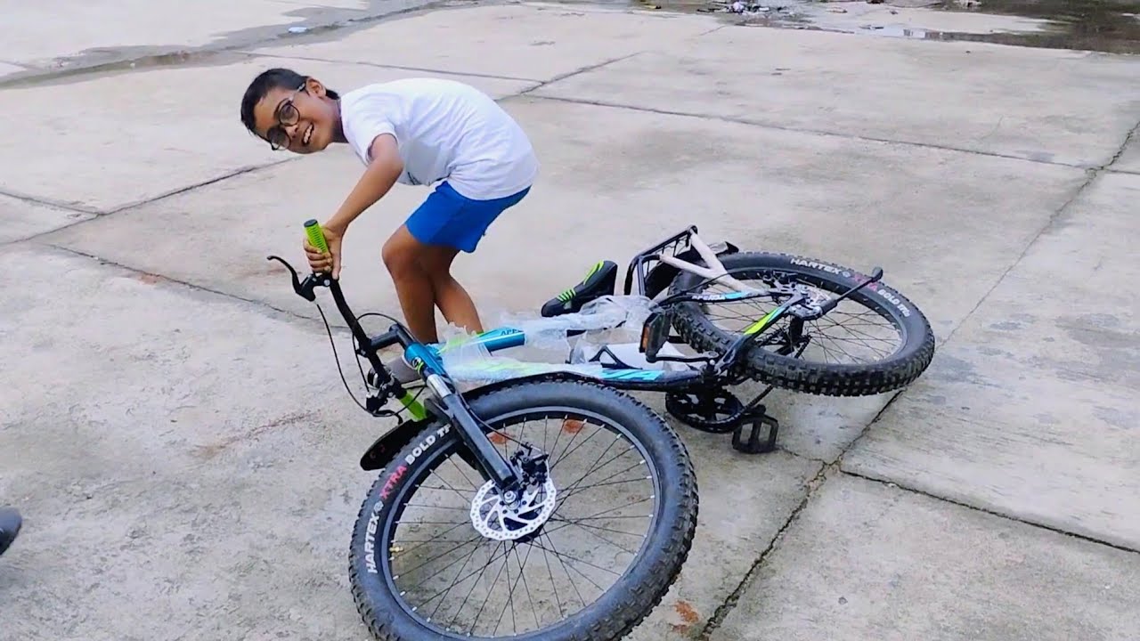 Cycle stunt Kiya aur bacchon 🥰 ne Aniket ka popat Ho Gaya 😂