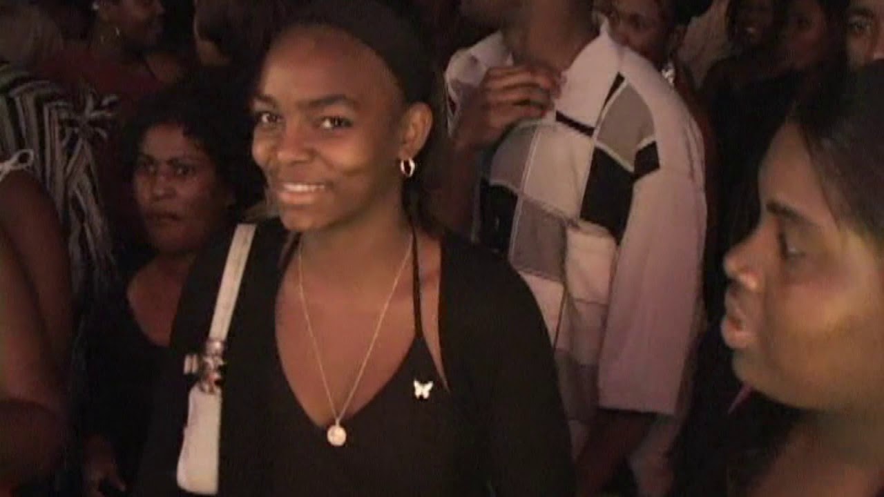 BLACK PARENTS LIVE SENSUEL,VINIM PALEW CHERIE MONTREAL BUFFET CRISTINA 2006