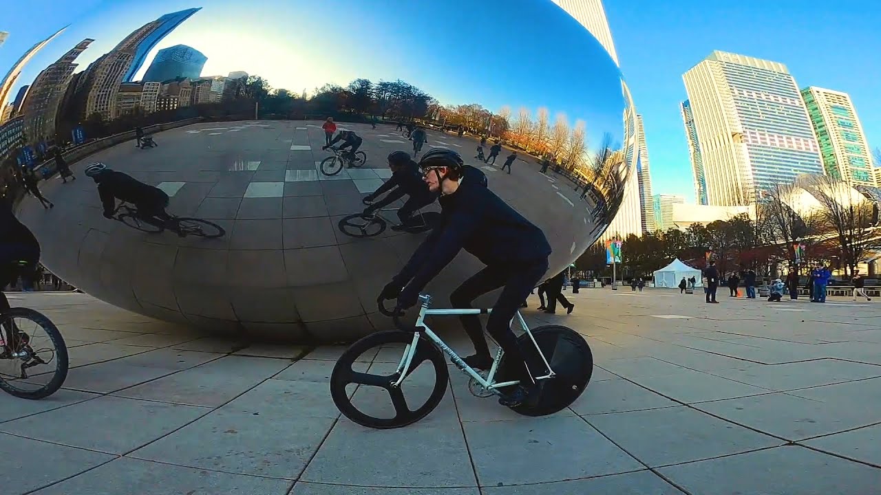 EXPLORING THE STREETS OF CHICAGO