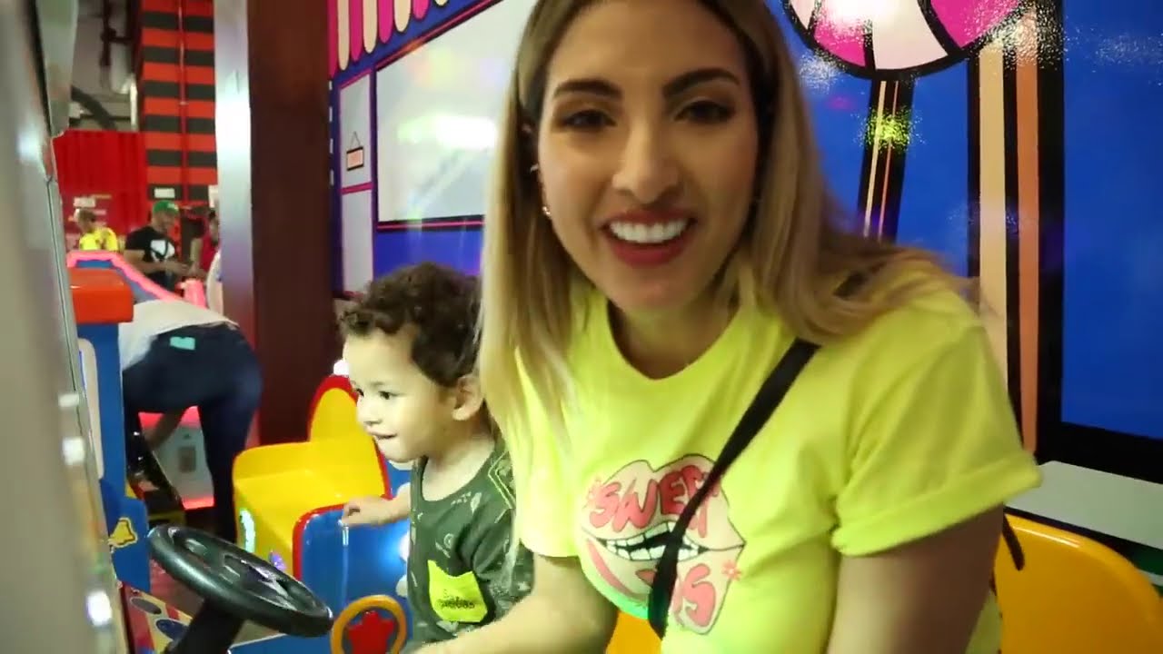 LIA MENDI 24 HORAS SIENDO MAMA