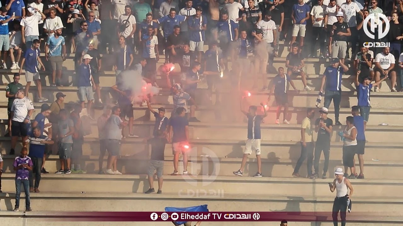 شــــاهد.. كل مافعله أنصار مولودية قسنطينة في مواجهة بني ثور ⚪️🔵