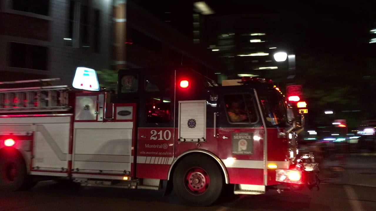 Highlight - Montreal Fire Dept. Pumper #210 Responds From Station!
