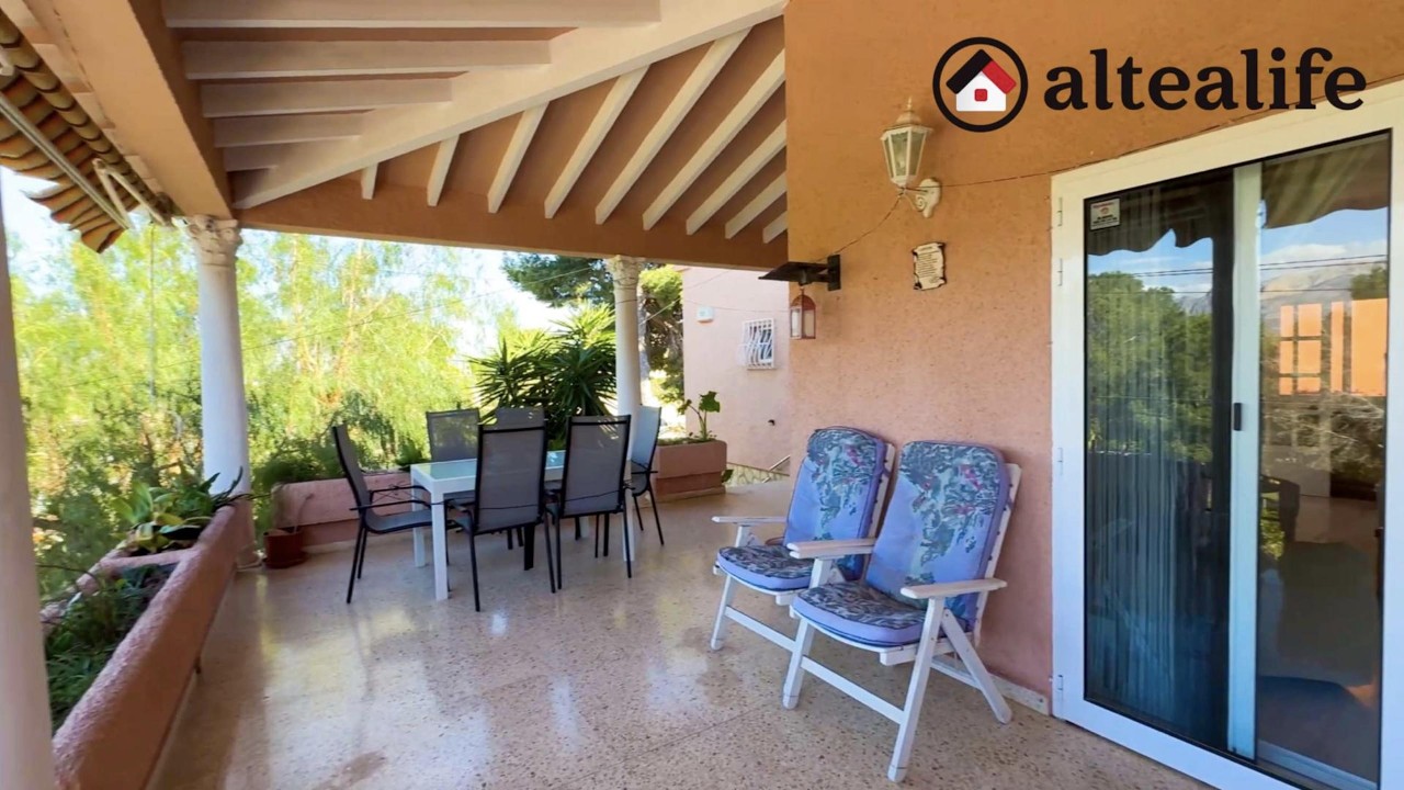 Villa con Piscina y Jardín en la zona del Albir - Ref. 2005 - altealife.es